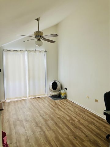 3524 Willowview Court, Aurora, IL 60504