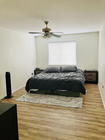 3524 Willowview Court, Aurora, IL 60504