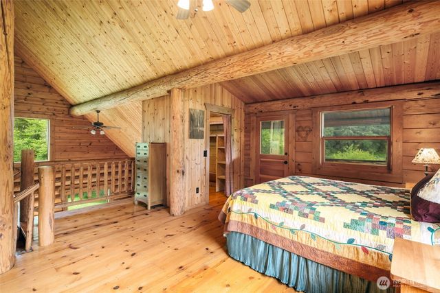3124 Mosquito Lake Road, Deming, WA 98244