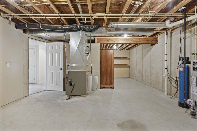 9106 Waterside Street, Middleton, WI 53562