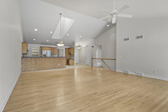 9106 Waterside Street, Middleton, WI 53562