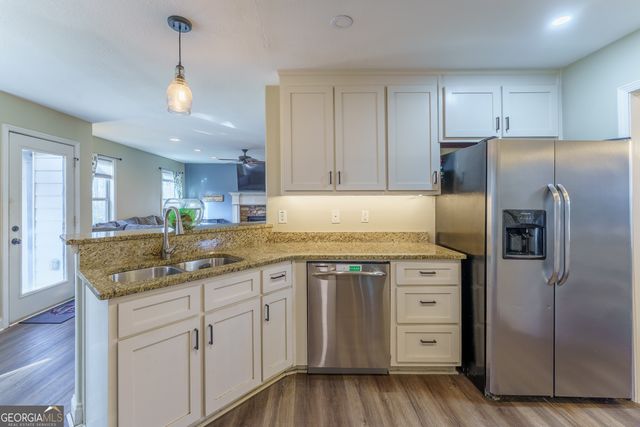 702 Cambridge Farms Drive, Hoschton, GA 30548