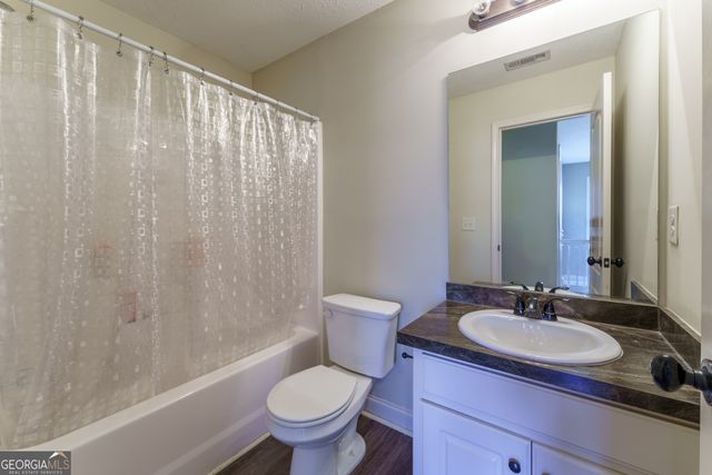 702 Cambridge Farms Drive, Hoschton, GA 30548