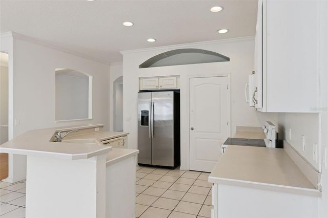 5067 JETSAIL DRIVE, Orlando, FL 32812