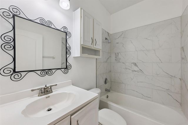 5067 JETSAIL DRIVE, Orlando, FL 32812