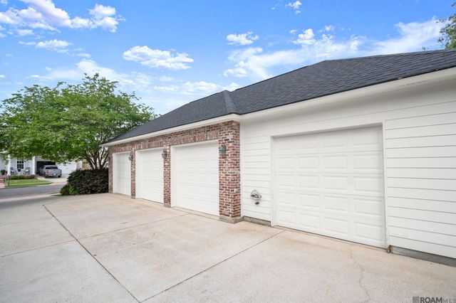 13324 Minette Ln, Baton Rouge, LA 70818