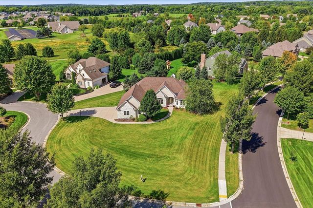 363 Sunshine DRIVE, Hartland, WI 53029