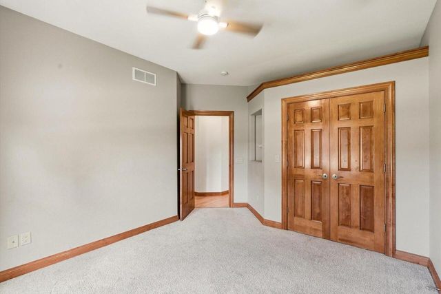 363 Sunshine DRIVE, Hartland, WI 53029
