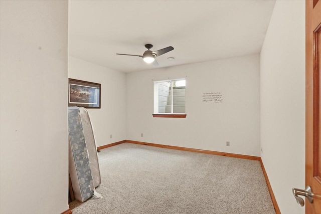 363 Sunshine DRIVE, Hartland, WI 53029