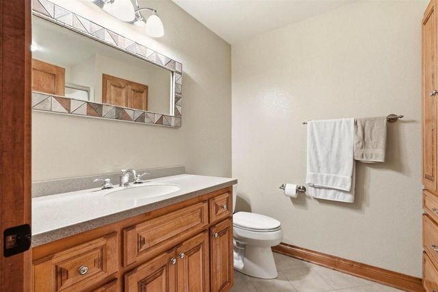 363 Sunshine DRIVE, Hartland, WI 53029