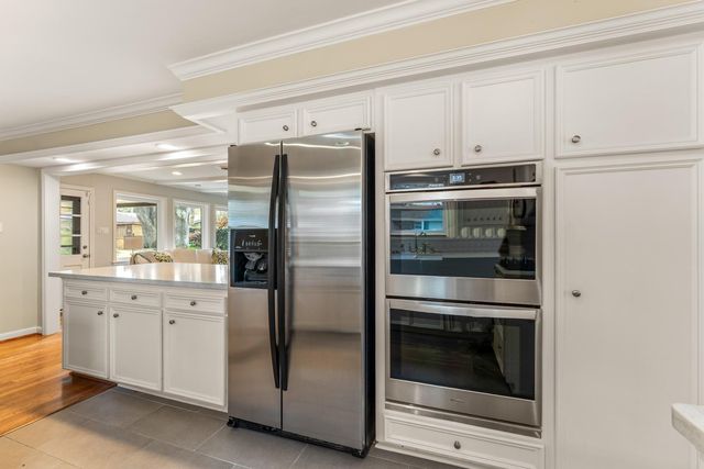 10203 Green Tree Road, Houston, TX 77042