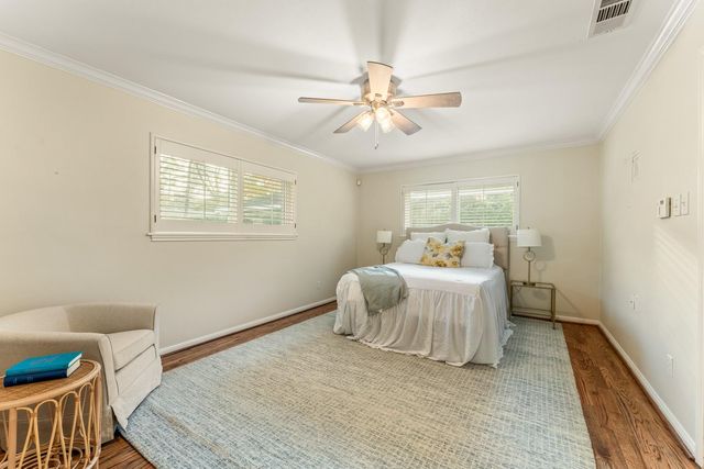 10203 Green Tree Road, Houston, TX 77042