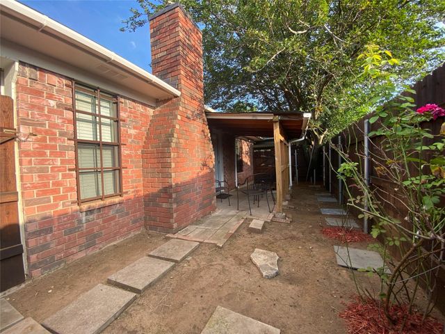 2022 Minnie Drive, Arlington, TX 76012