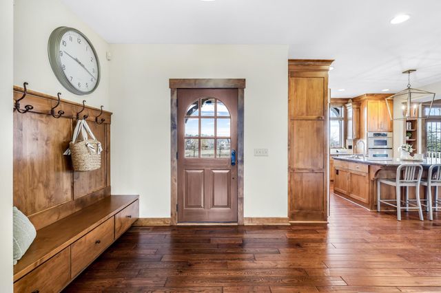 7844 Bent Tree Circle, Prior Lake, MN 55372