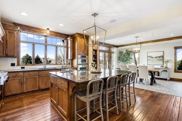 7844 Bent Tree Circle, Prior Lake, MN 55372