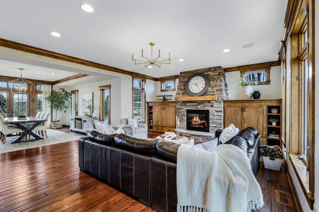 7844 Bent Tree Circle, Prior Lake, MN 55372