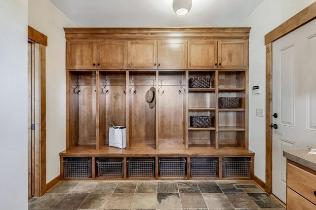 7844 Bent Tree Circle, Prior Lake, MN 55372