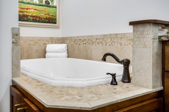 7844 Bent Tree Circle, Prior Lake, MN 55372