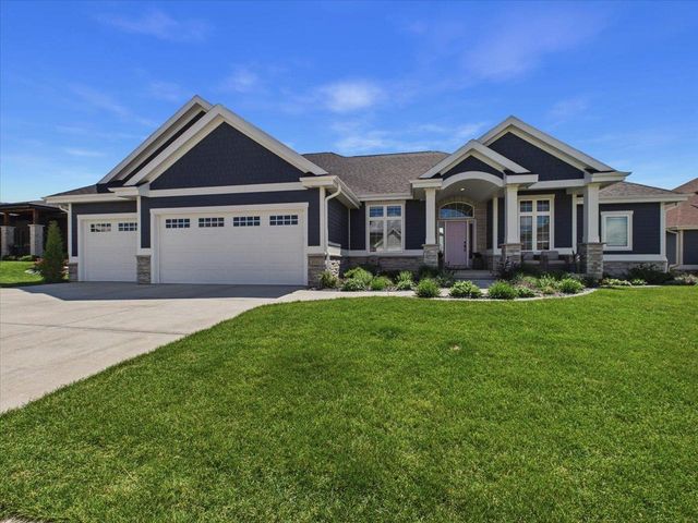 2012 Paris Lane, Cottage Grove, WI 53527