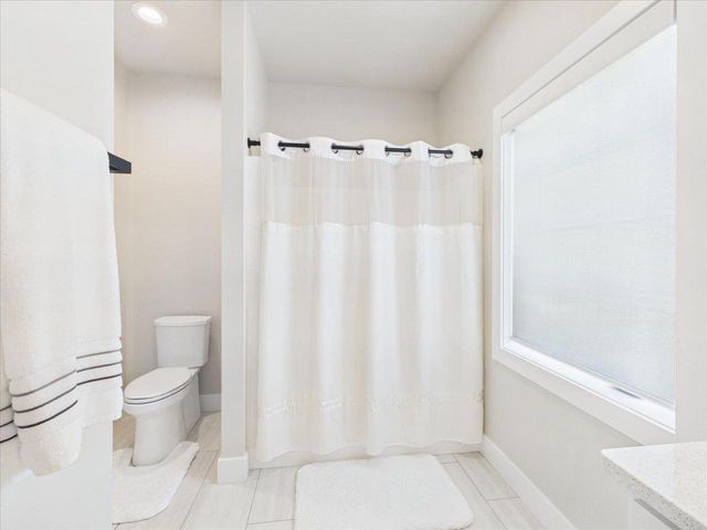 2012 Paris Lane, Cottage Grove, WI 53527