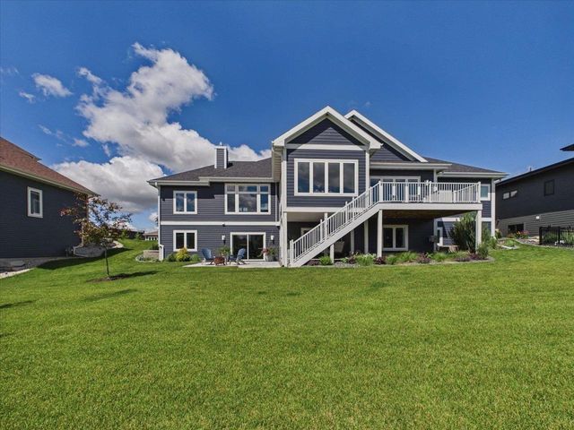 2012 Paris Lane, Cottage Grove, WI 53527