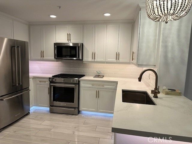 2123 Watermarke Place, Irvine, CA 92612