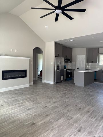 1031 Sunset Park, Spring Branch, TX 78070