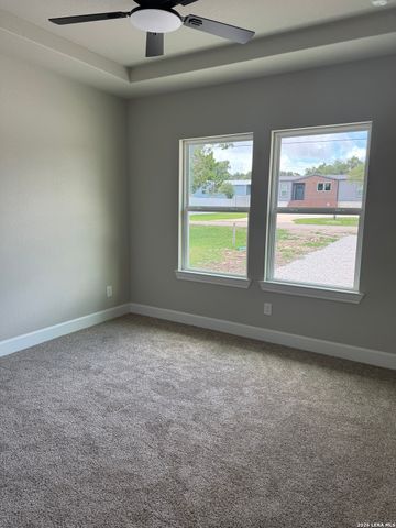 1031 Sunset Park, Spring Branch, TX 78070