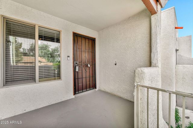 4730 W NORTHERN Avenue 2102, Glendale, AZ 85301
