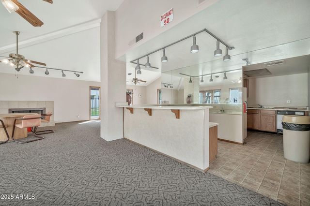 4730 W NORTHERN Avenue 2102, Glendale, AZ 85301