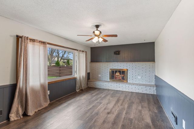 5271 Buchanan Street NE, Fridley, MN 55421