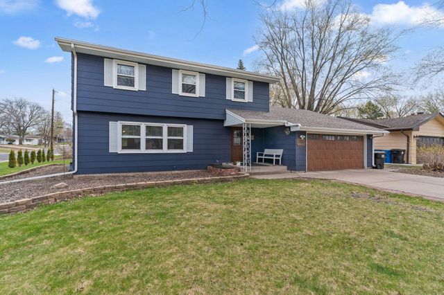 5271 Buchanan Street NE, Fridley, MN 55421
