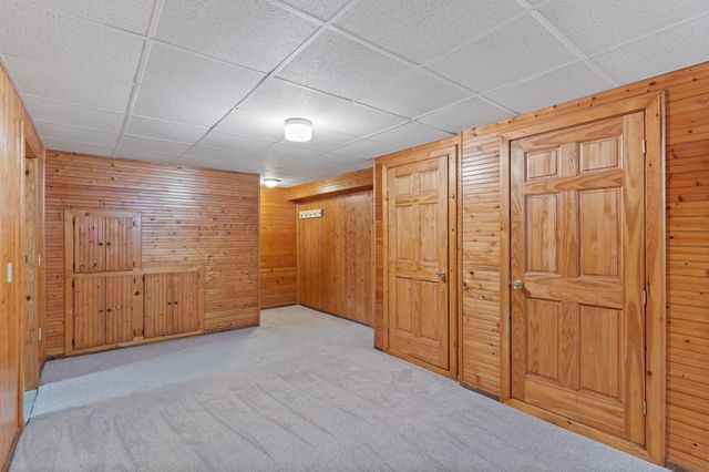 5271 Buchanan Street NE, Fridley, MN 55421
