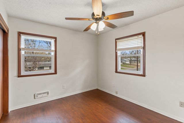 5271 Buchanan Street NE, Fridley, MN 55421
