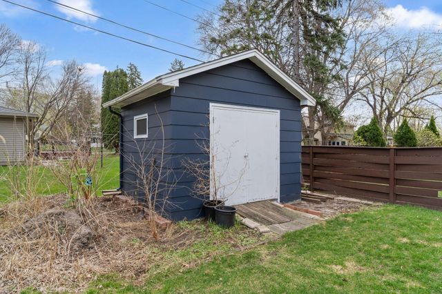 5271 Buchanan Street NE, Fridley, MN 55421