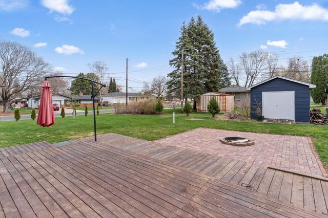 5271 Buchanan Street NE, Fridley, MN 55421