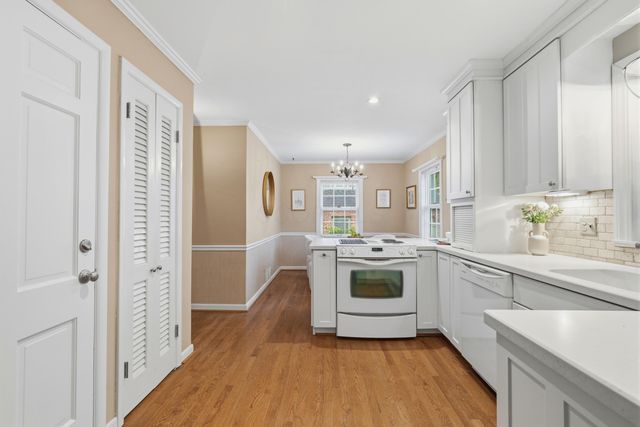 2425 Dorset Road, Upper Arlington, OH 43221
