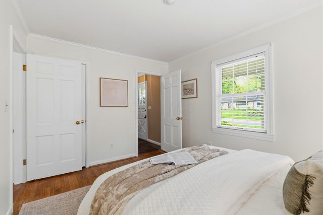 2425 Dorset Road, Upper Arlington, OH 43221