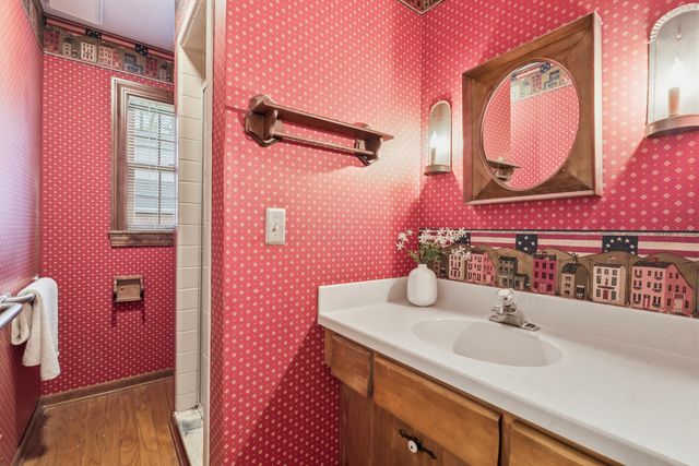 2425 Dorset Road, Upper Arlington, OH 43221
