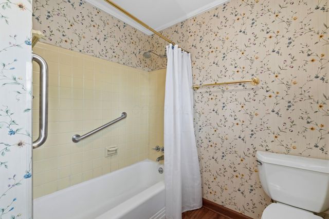 2425 Dorset Road, Upper Arlington, OH 43221