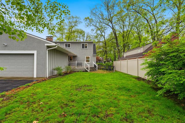 2425 Dorset Road, Upper Arlington, OH 43221