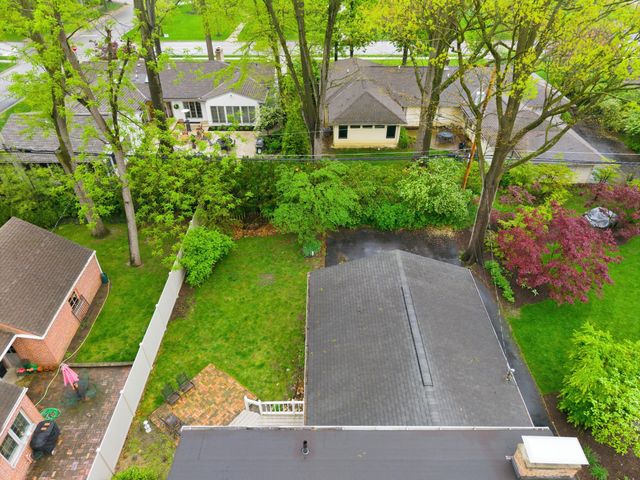 2425 Dorset Road, Upper Arlington, OH 43221
