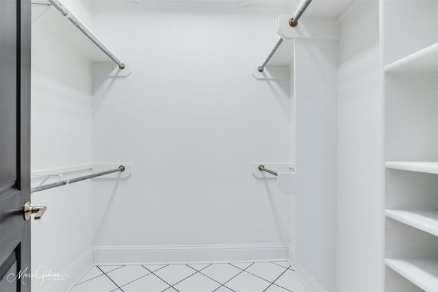 2068 Fairwoods Drive, Shreveport, LA 71106