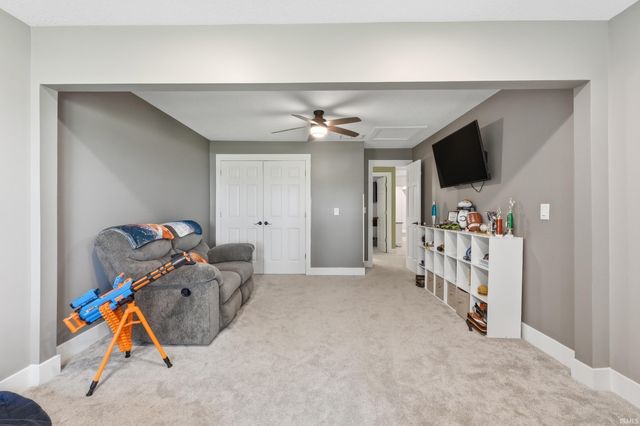 4279 W 100 N Road, Huntington, IN 46750