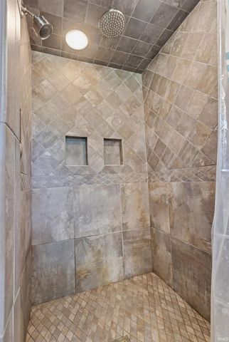 4279 W 100 N Road, Huntington, IN 46750
