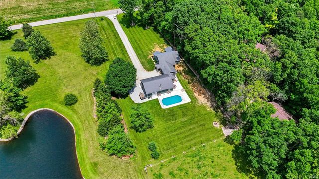 4279 W 100 N Road, Huntington, IN 46750
