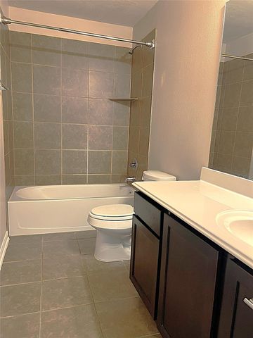 17222 Hannah Oaks Lane, Humble, TX 77396