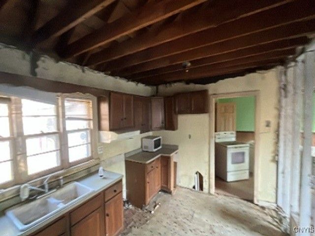 7 River Street, Clinton, NY 12962