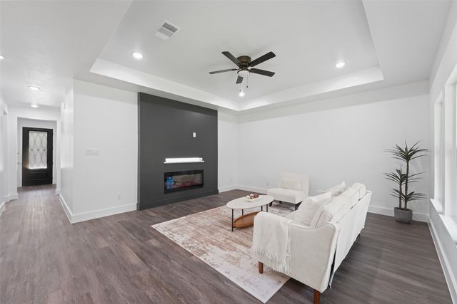 122 E Beachwood Loop, Trinidad, TX 75163