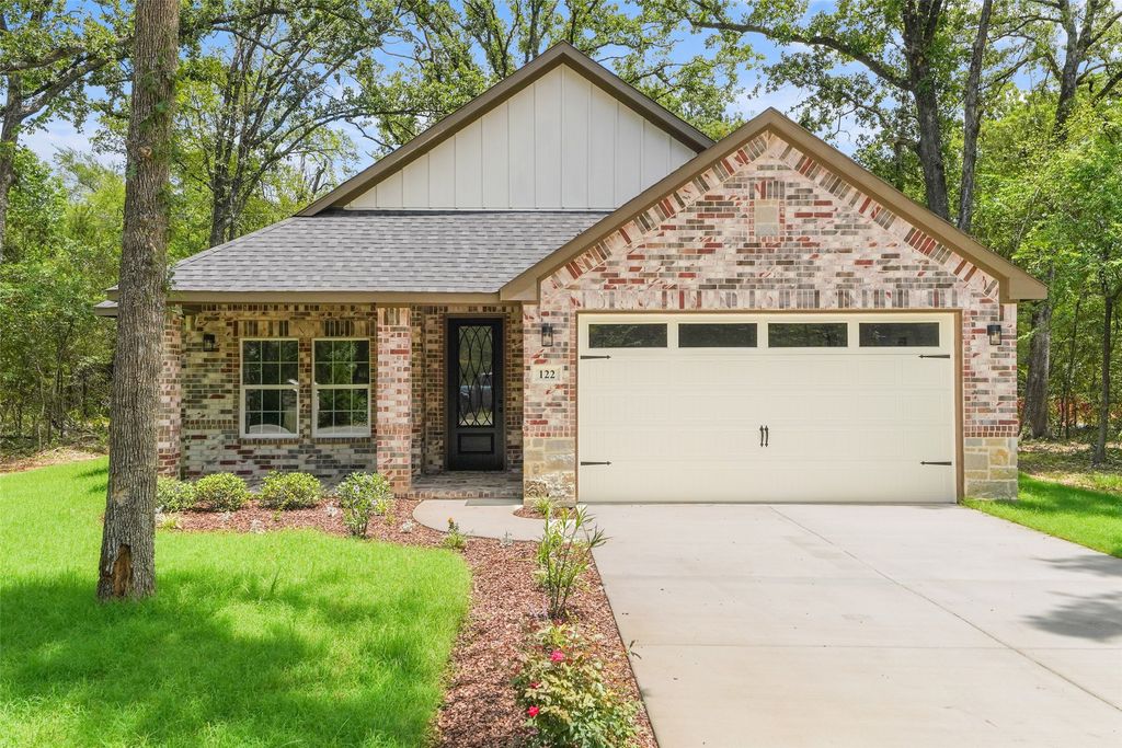 122 E Beachwood Loop, Trinidad, TX 75163